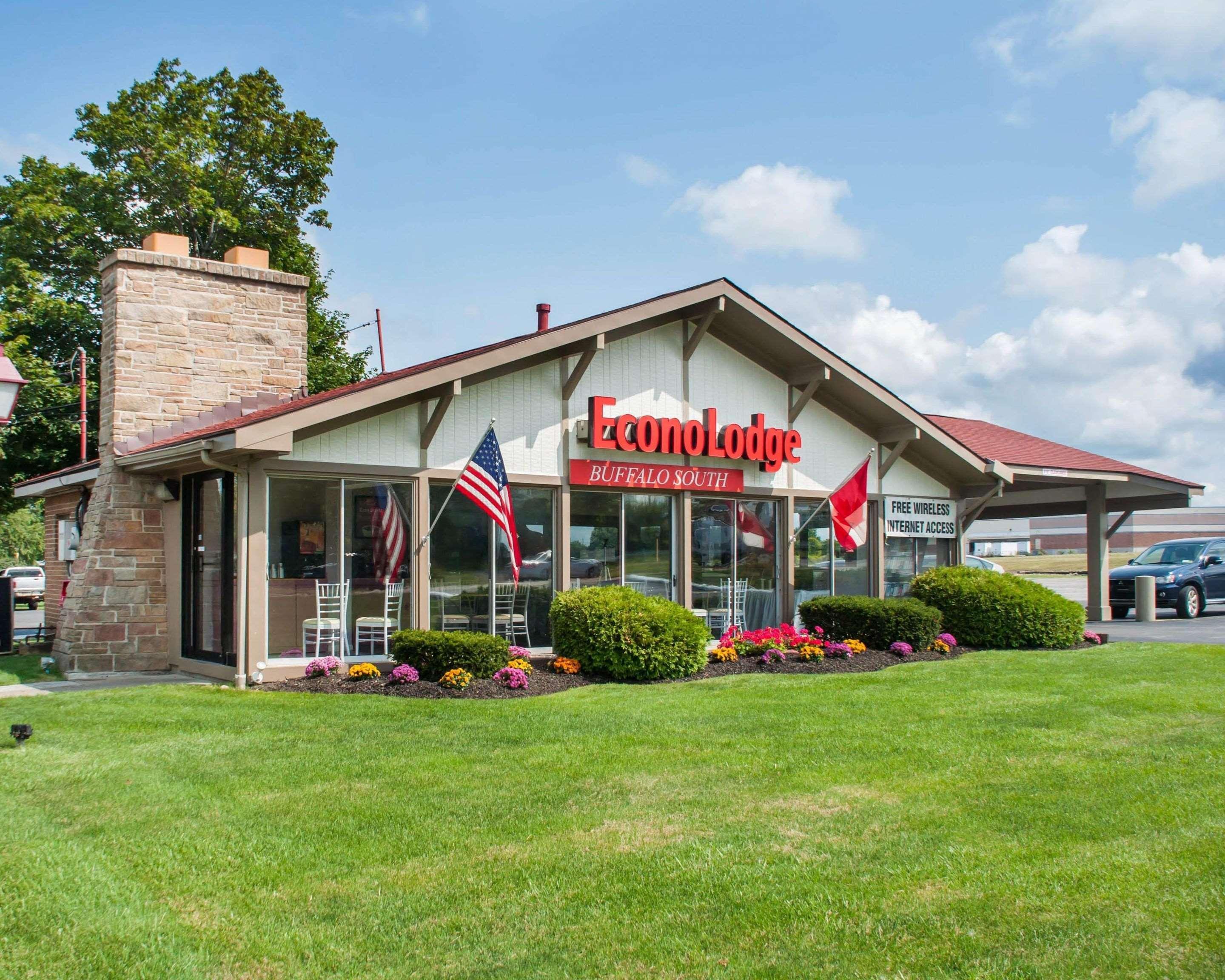 Econo Lodge Buffalo South Blasdell Buitenkant foto