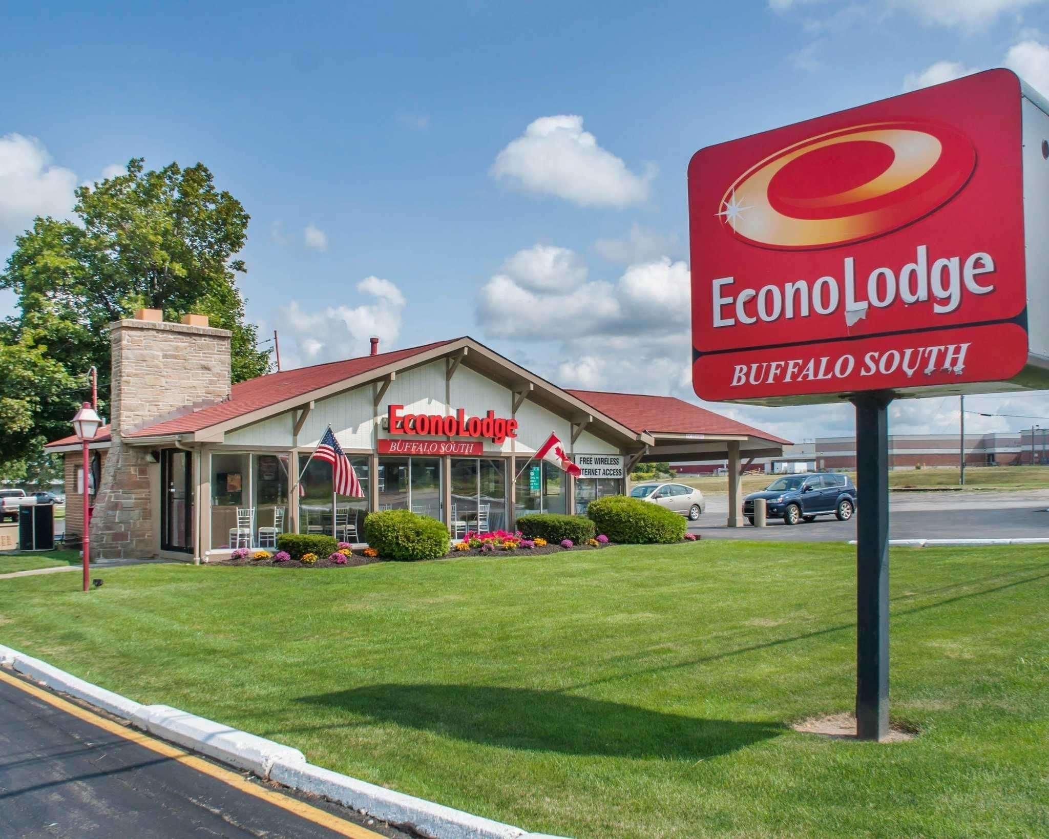 Econo Lodge Buffalo South Blasdell Buitenkant foto